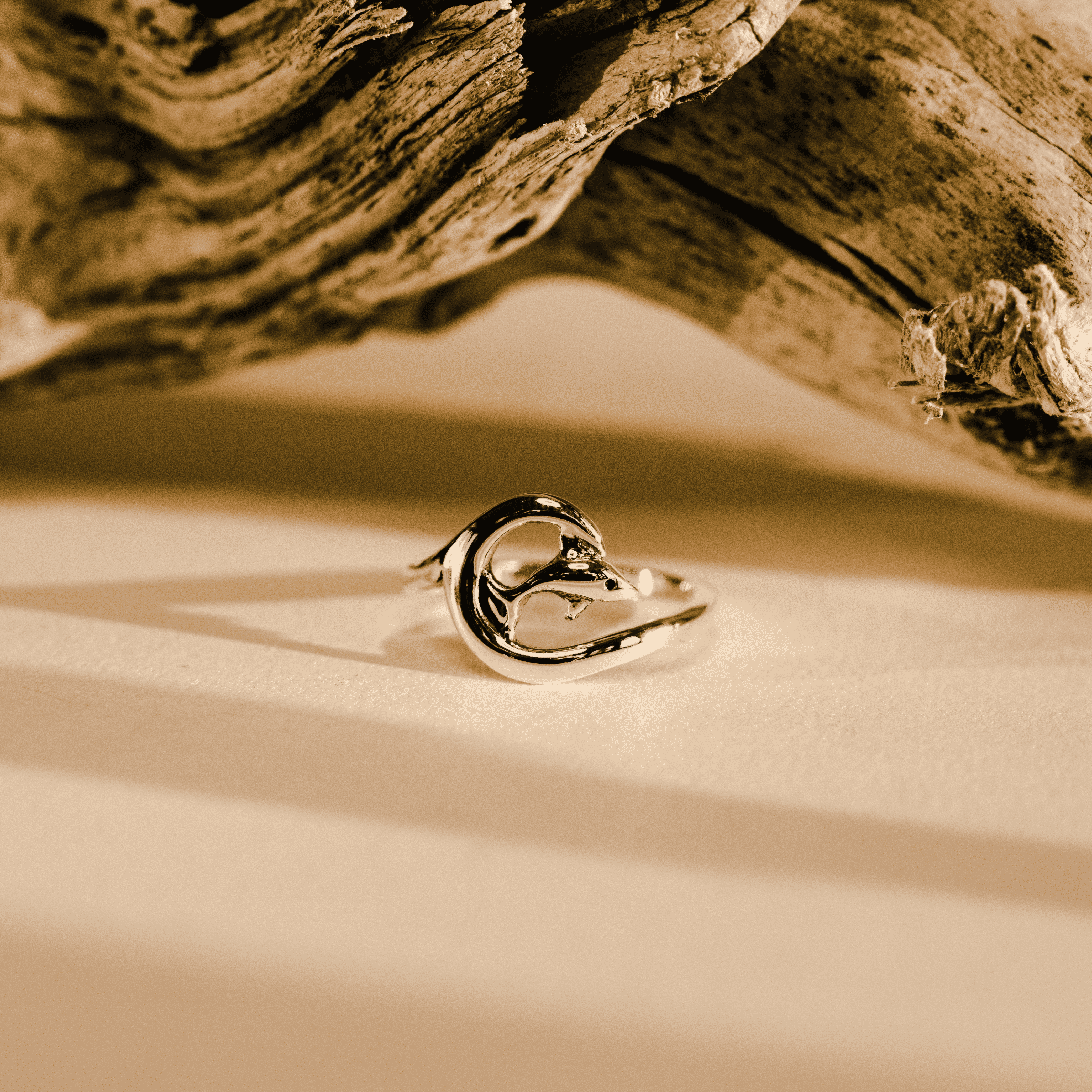 DOLPHIN SMILE RING